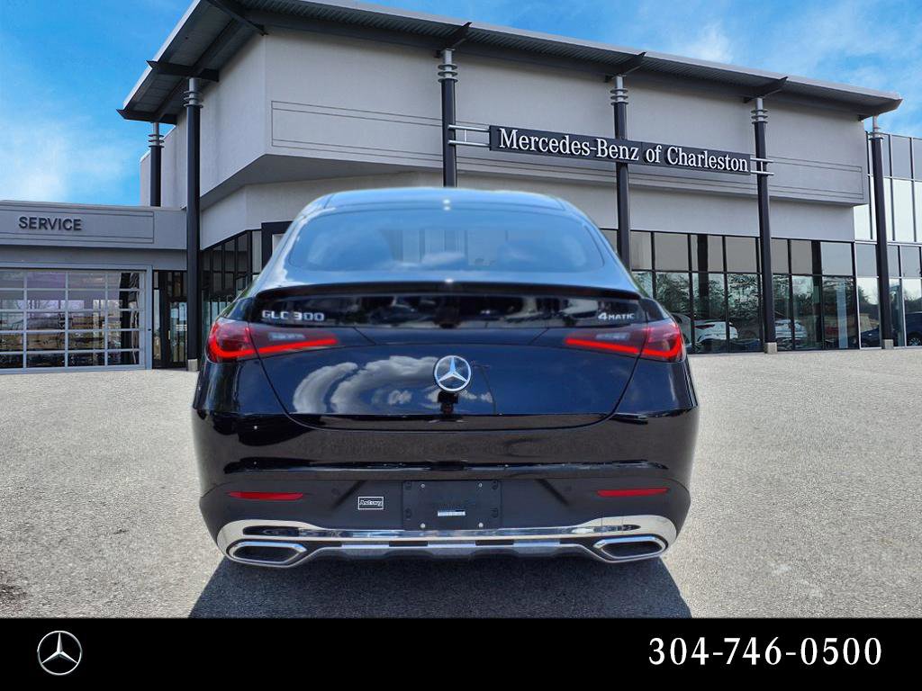 2025 Mercedes Benz GLC 300 4MATIC photo 2