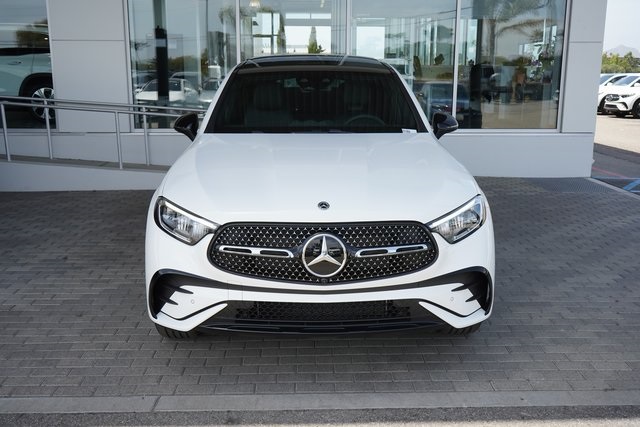 2025 Mercedes Benz GLC 300 4MATIC photo 3