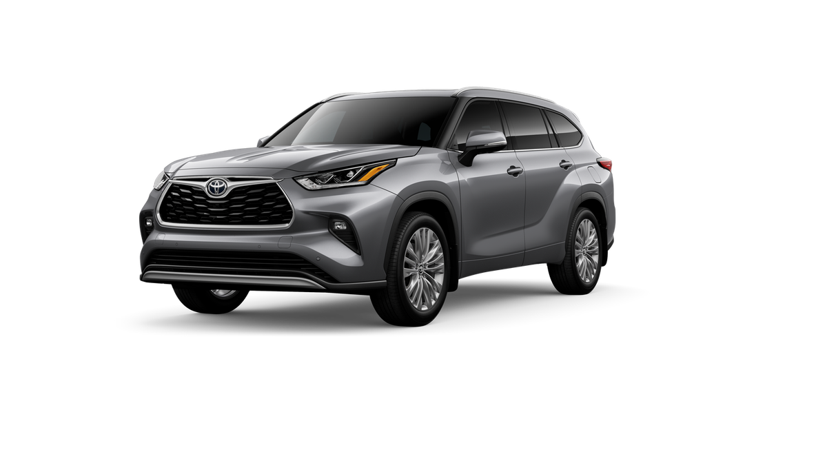 2026 Toyota Highlander Platinum's photo