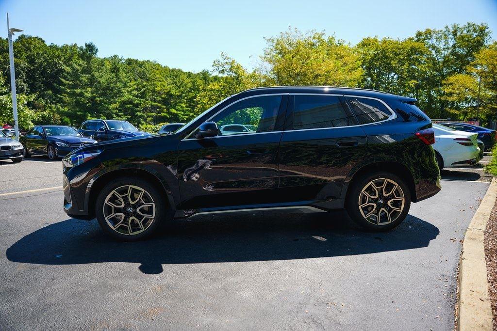 Used 2025 Black Sapphire Metallic BMW xDrive28i image 5