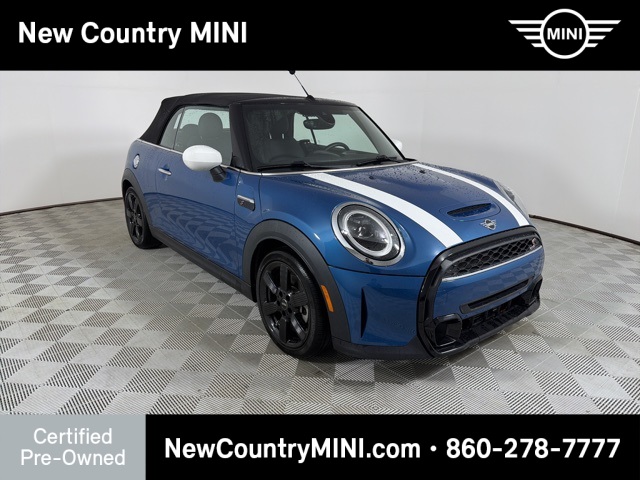 2023 MINI Convertible S's photo