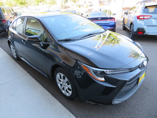 2024 Toyota Corolla LE photo 6