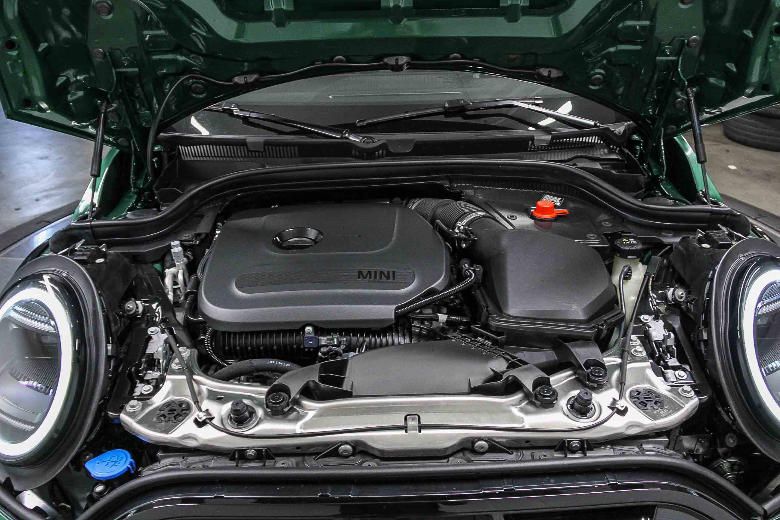 2026 Mini Cooper Hardtop S 2 Door Iconic photo 24