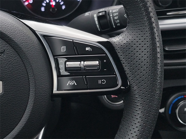 2023 Kia Forte GT-Line photo 28