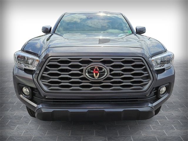 2023 Toyota Tacoma TRD Off-Road photo 2