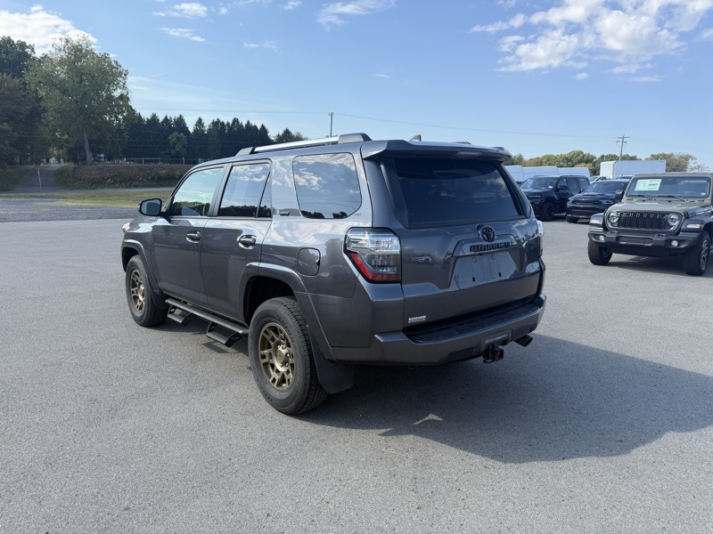 2023 Toyota 4Runner SR5 photo 8