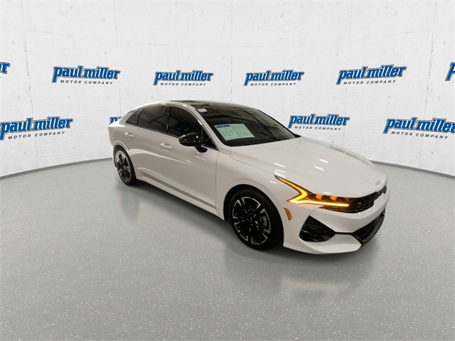 2022 Kia K5 GT-Line photo 2