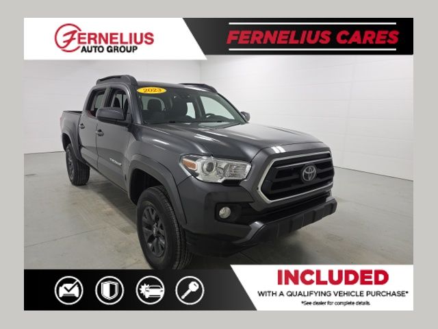 2023 Toyota Tacoma SR5's photo