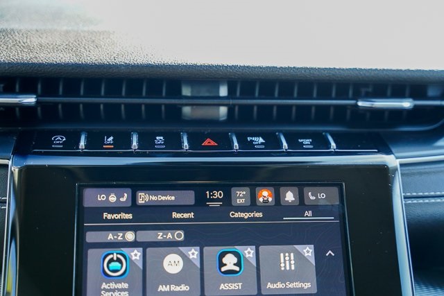 2023 Jeep Grand Cherokee Laredo photo 15