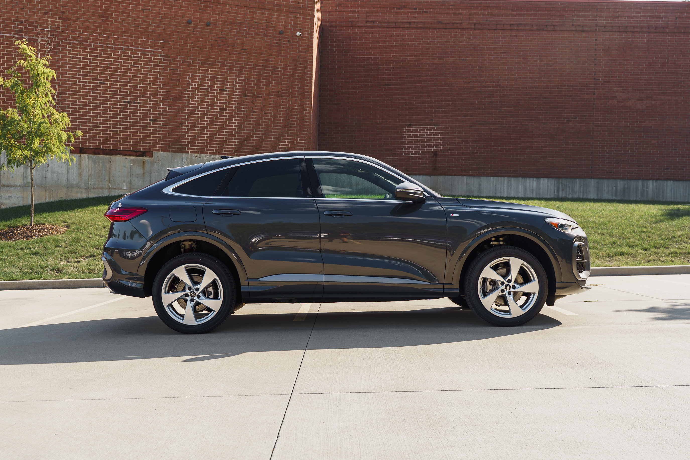 2025 Audi Q5 Sportback Premium Plus photo 3