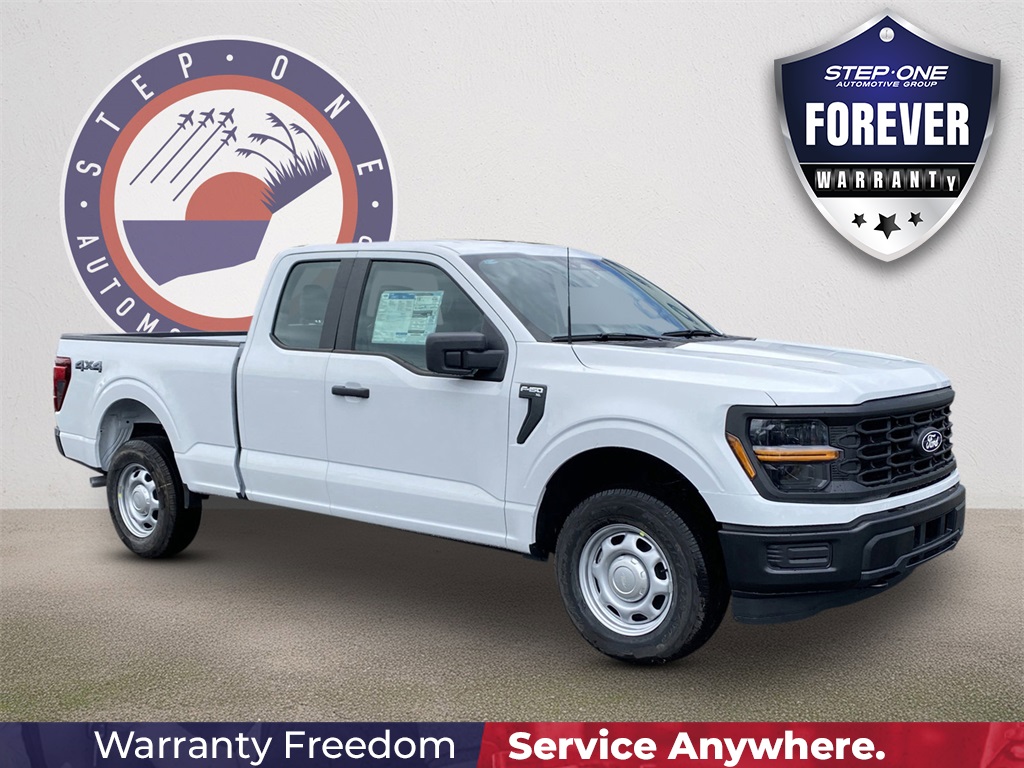 2025 Ford F-150 XL's photo