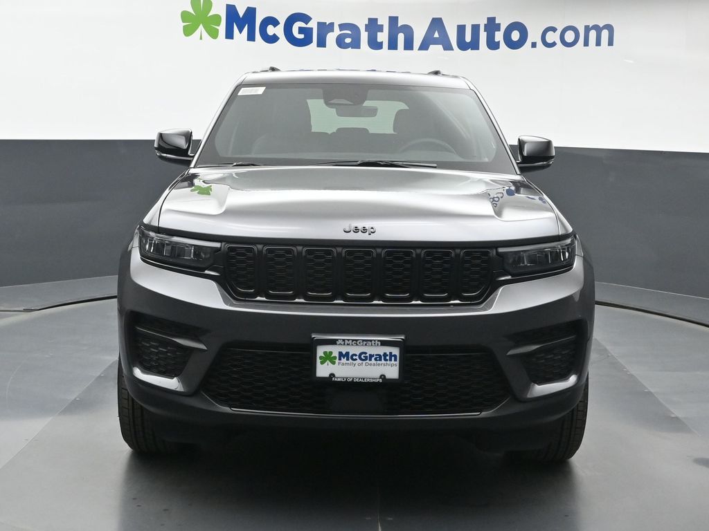 2025 Jeep Grand Cherokee Altitude X photo 2