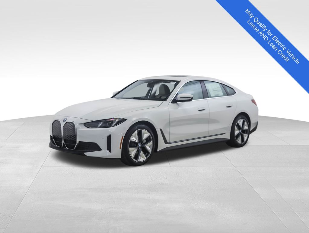 2025 BMW i4 40's photo