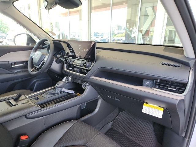 2025 Toyota Grand Highlander Limited AWD photo 24