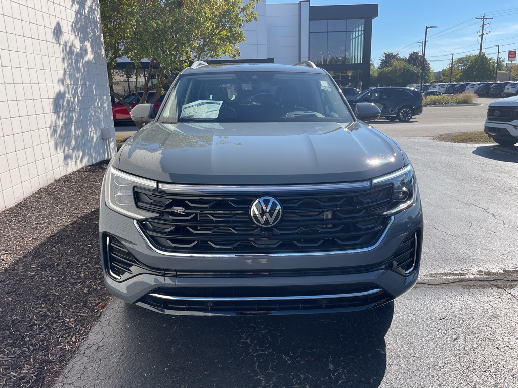 2026 Volkswagen Atlas SEL Premium R-Line photo 5