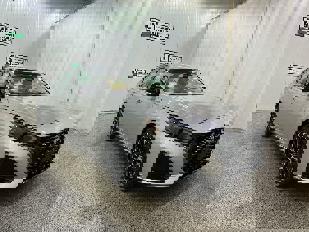 2025 Nissan Altima SR's photo