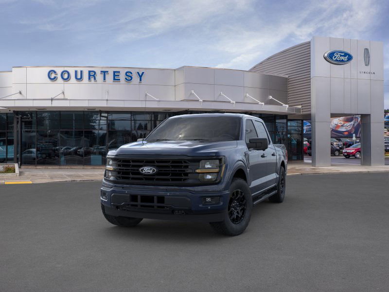 2025 Ford F-150 XLT photo 2