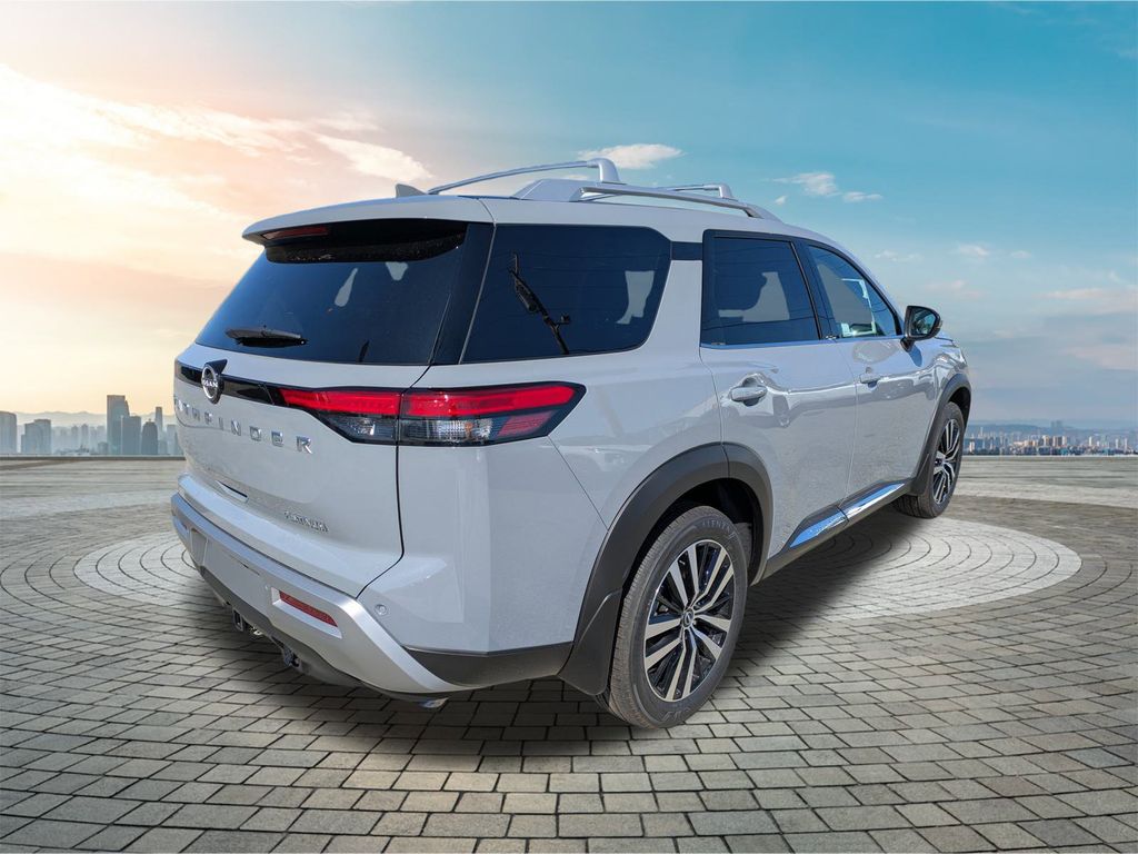 2025 Nissan Pathfinder Platinum photo 3