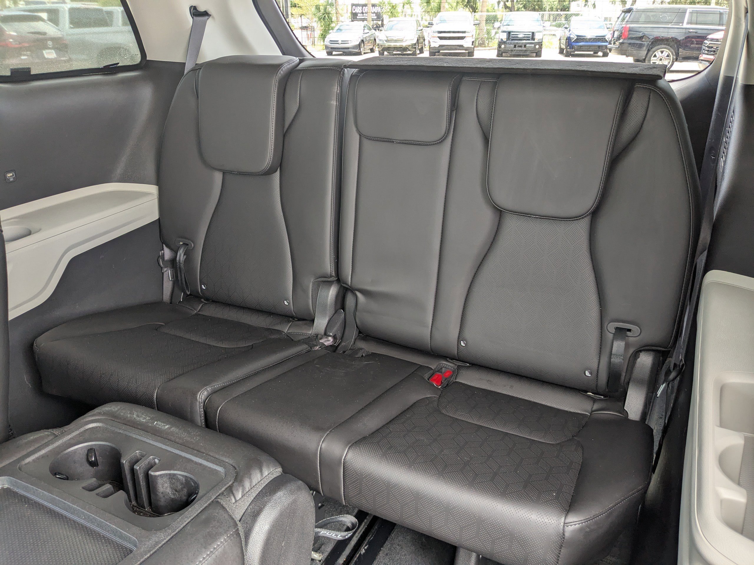 2022 Kia Carnival LXS photo 13