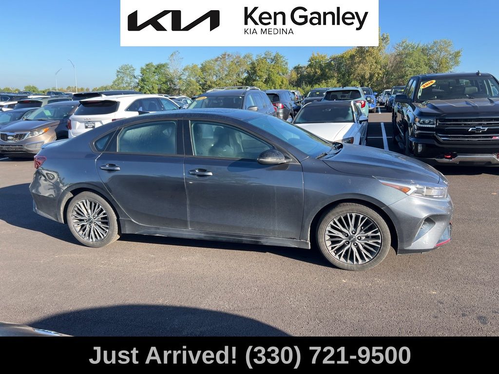 2023 Kia Forte GT-Line photo 4