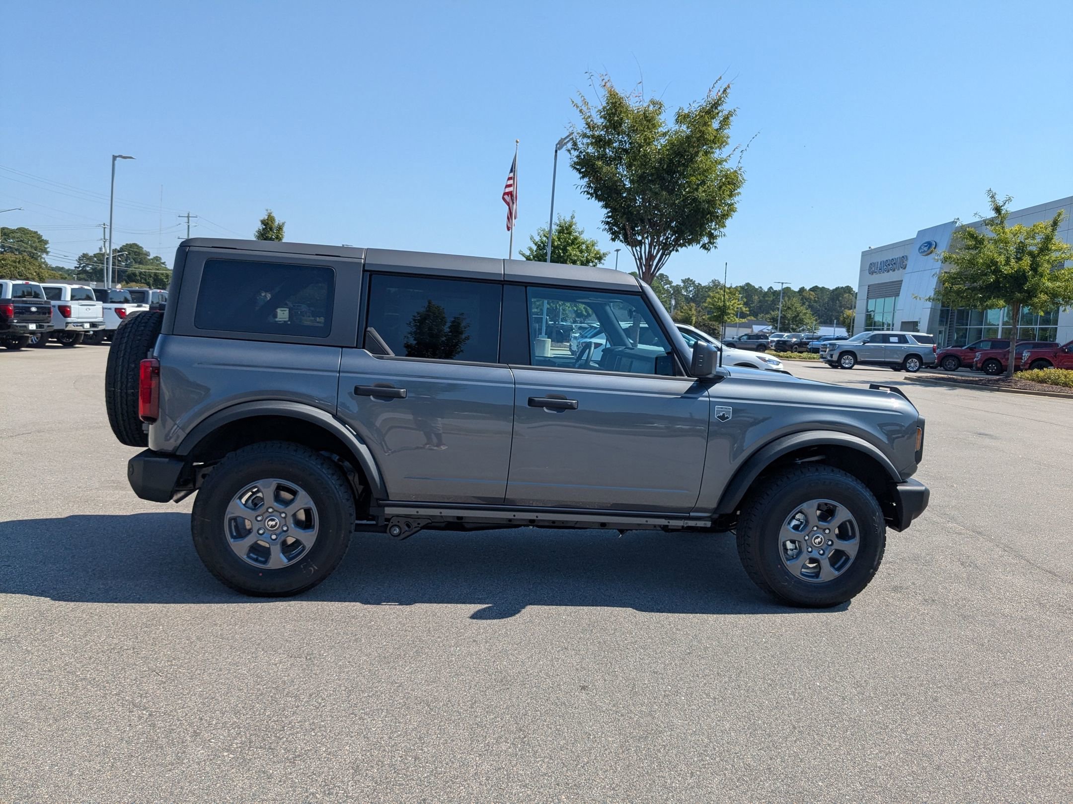 2025 Ford Bronco Big Bend photo 5