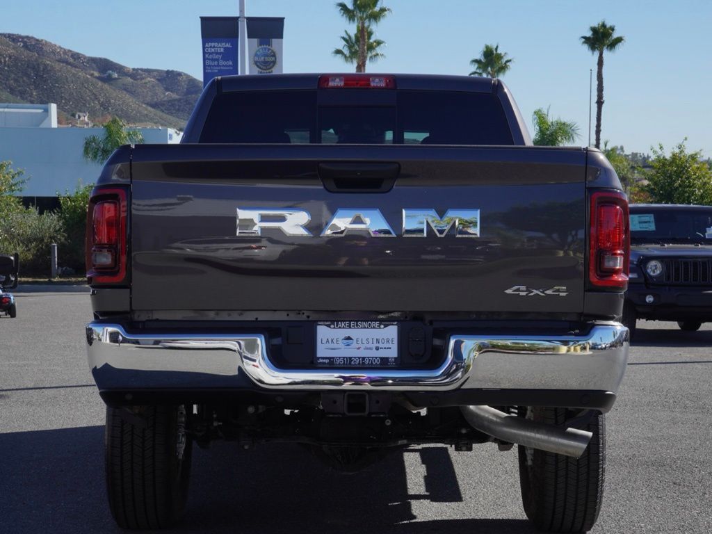 New 2026 Granite Crystal Metallic Clear-Coat Exterior Paint RAM Tradesman image 4