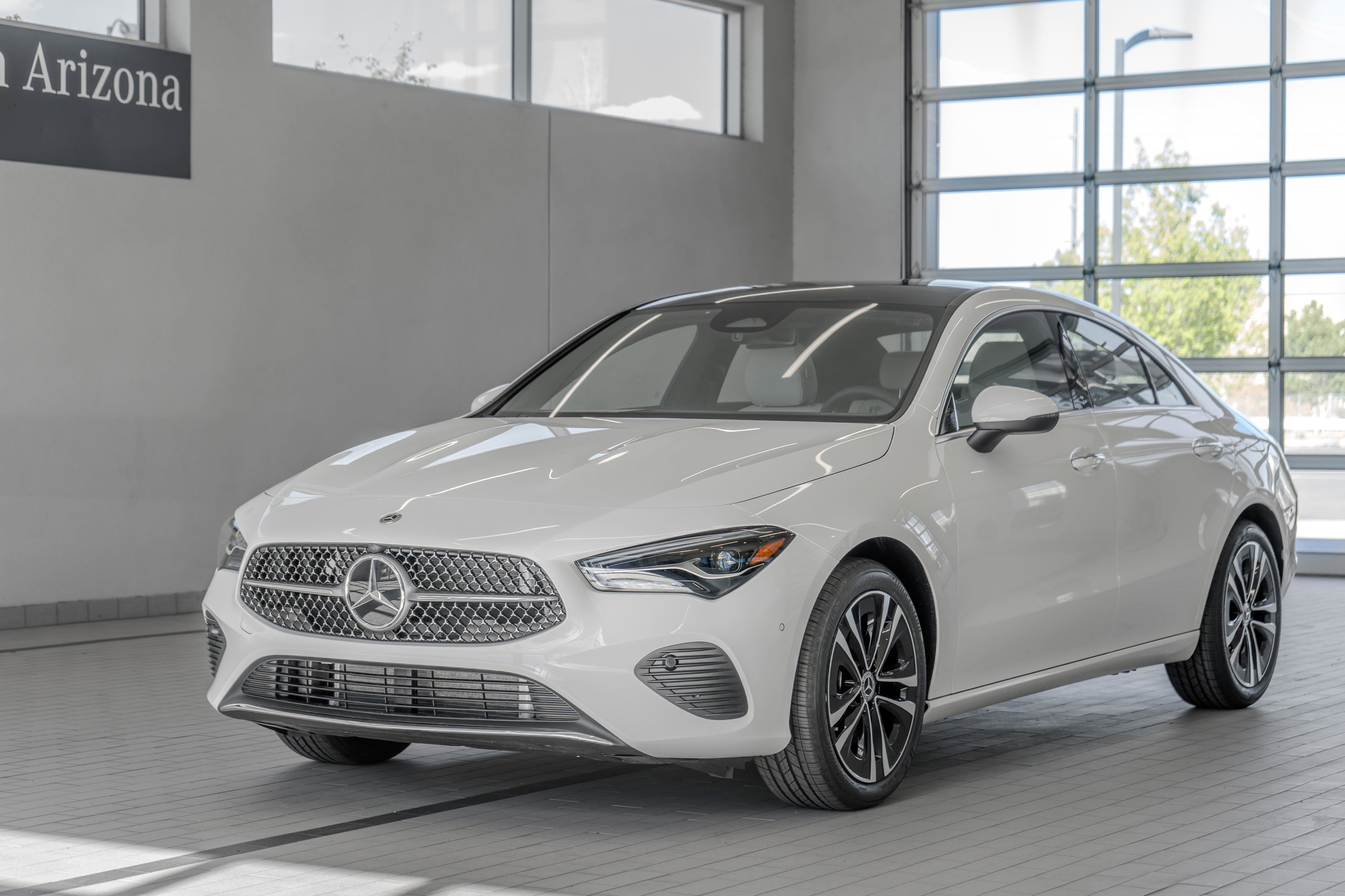 2025 Mercedes Benz CLA 250 4MATIC photo 3