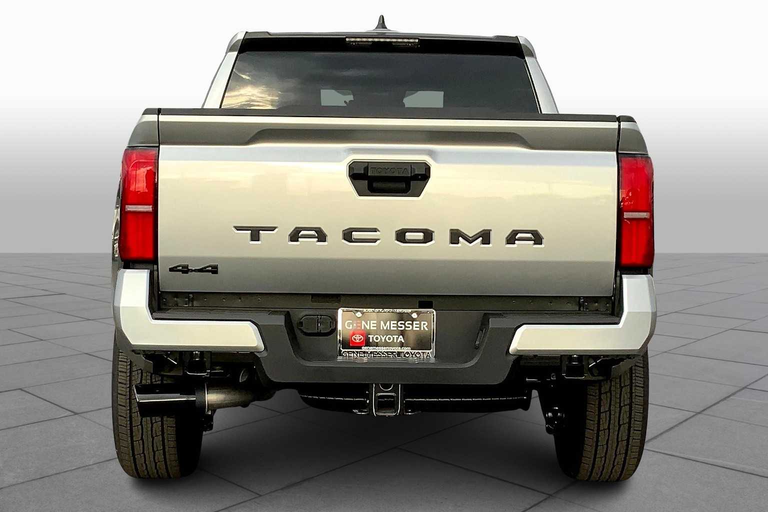 2025 Toyota Tacoma SR5 photo 4