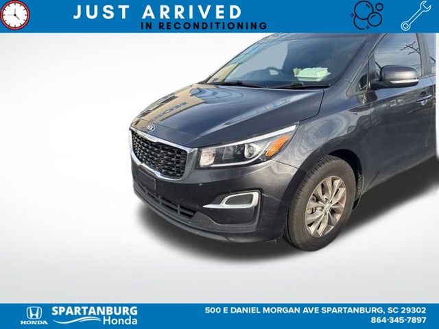 2020 Kia Sedona LX's photo