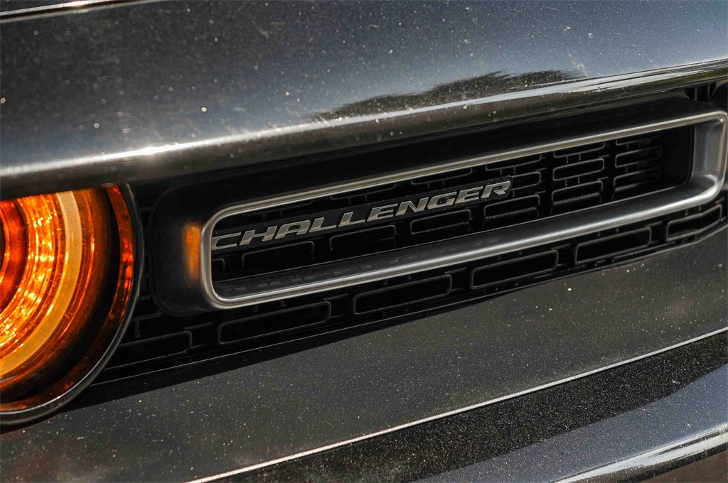 2022 Dodge Challenger GT photo 8