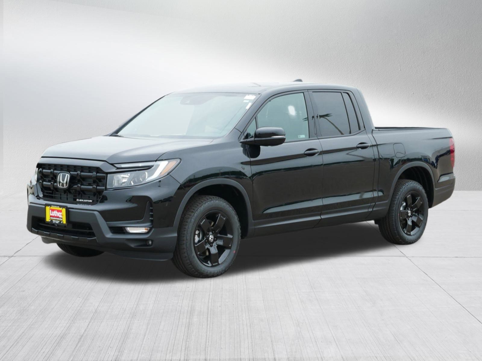 2026 Honda Ridgeline Black Edition photo 2