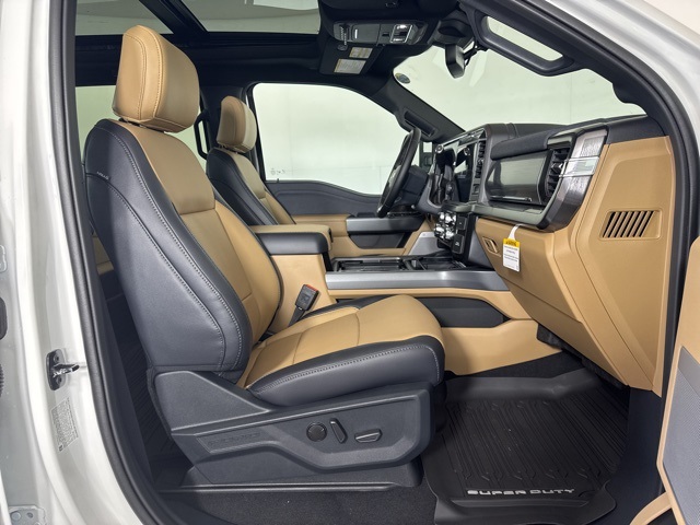2026 Ford F-350 photo 4