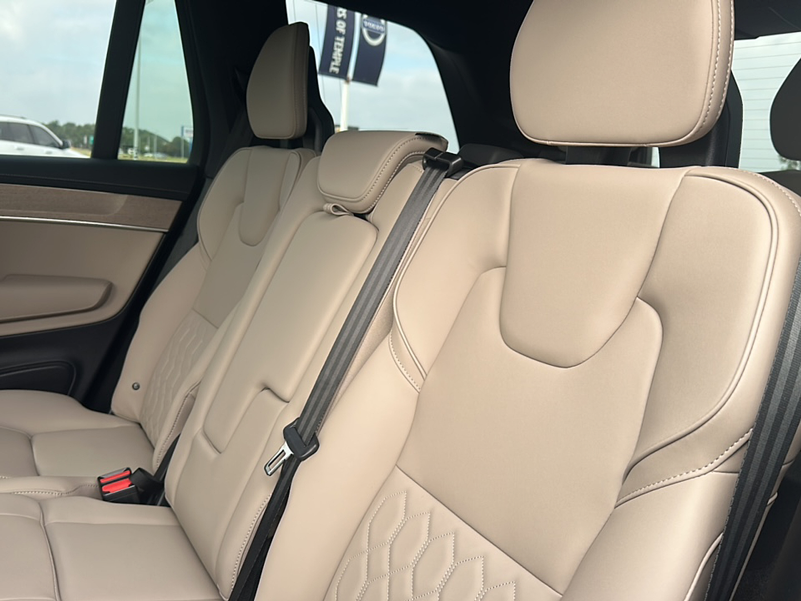 2026 Volvo XC90 AWD Plus photo 10