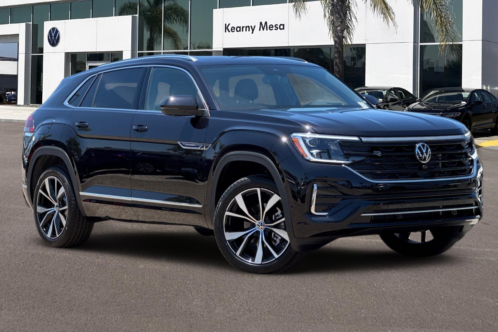 2025 Volkswagen Atlas Cross Sport SEL Premium R-Line photo 2