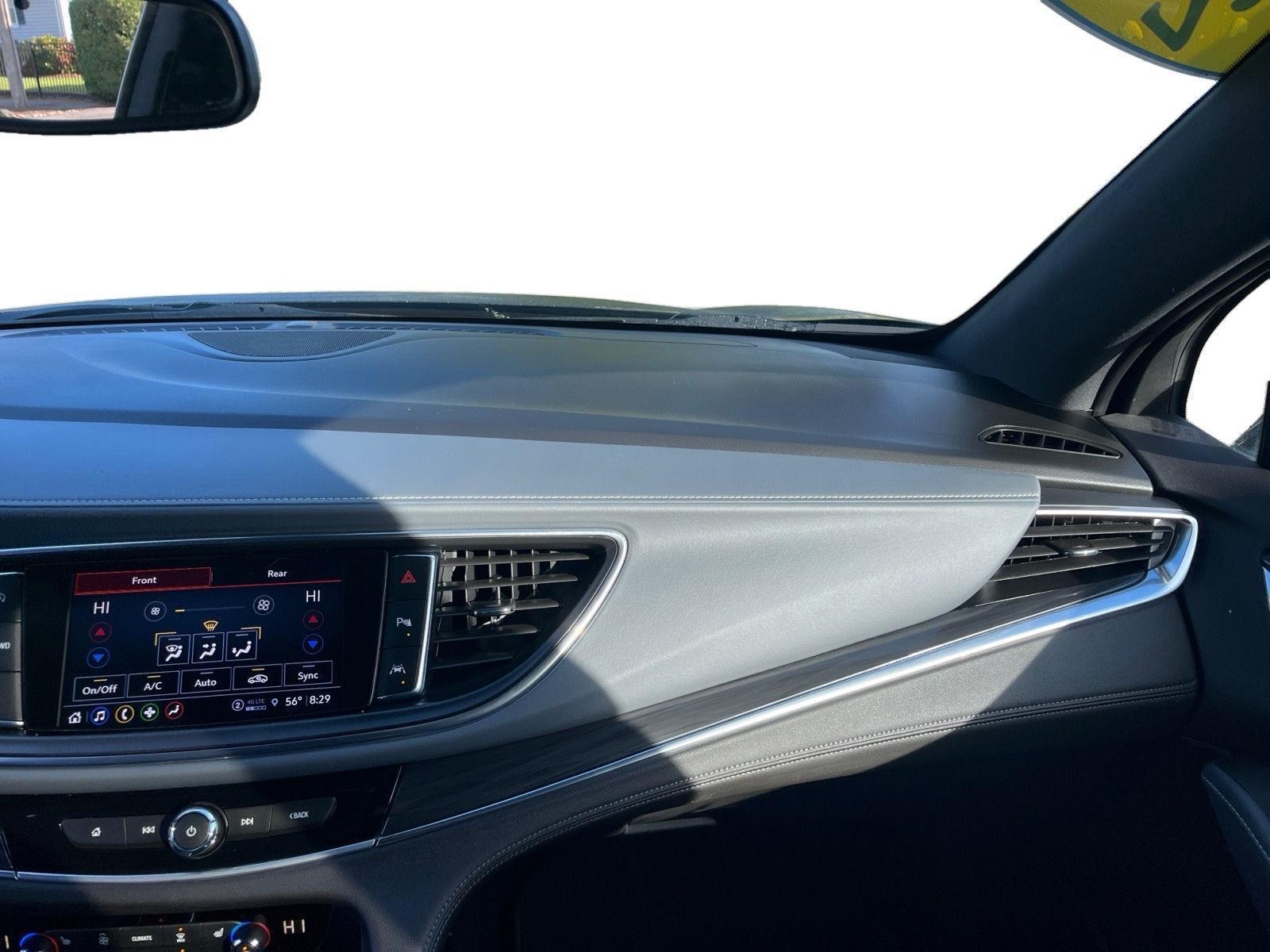 2022 Buick Enclave Essence photo 14