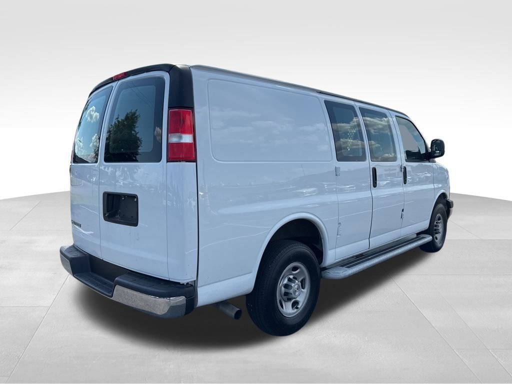 2023 Chevrolet Express Cargo 2500 photo 7