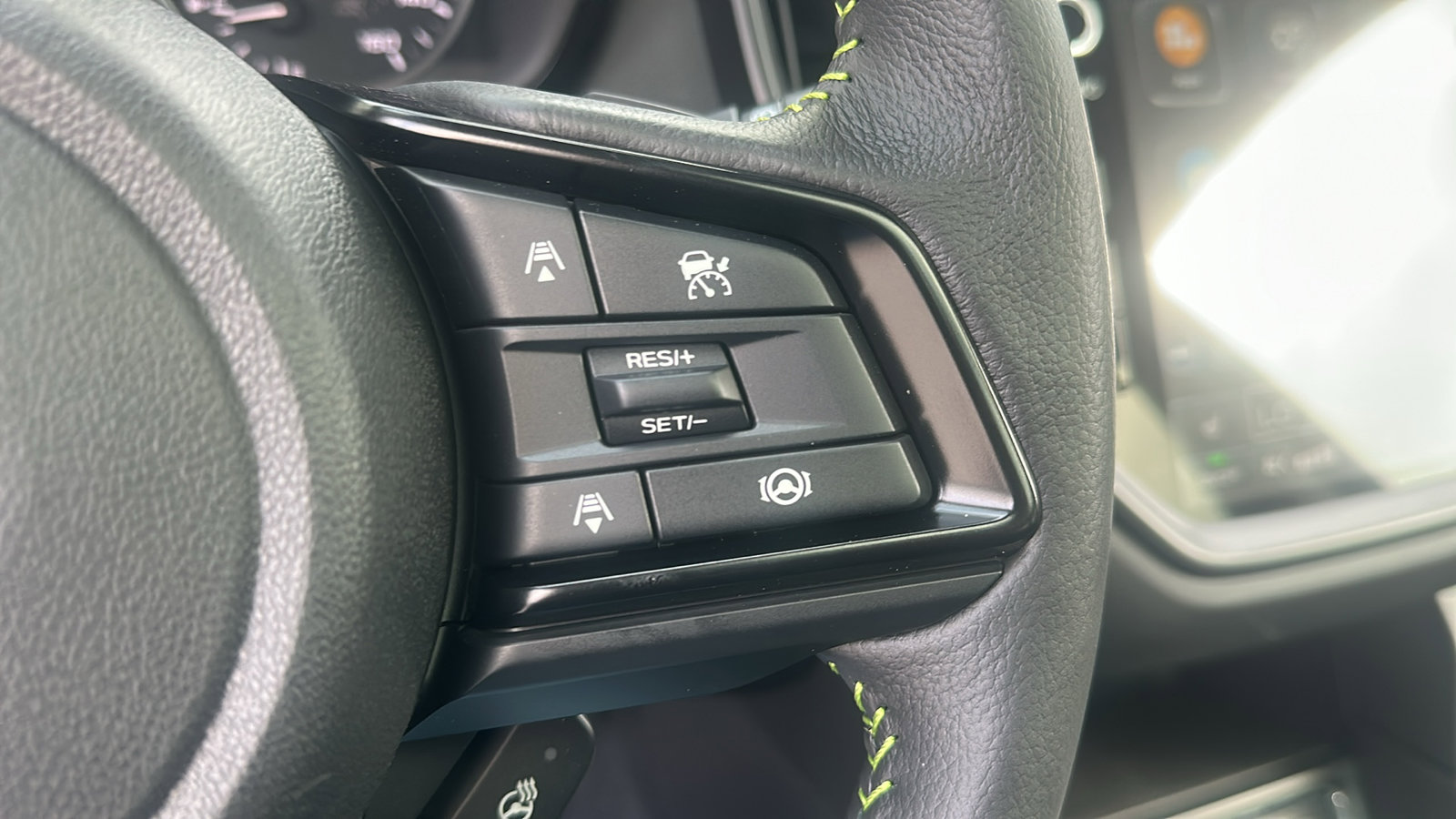 2025 Subaru Ascent Onyx Edition photo 13