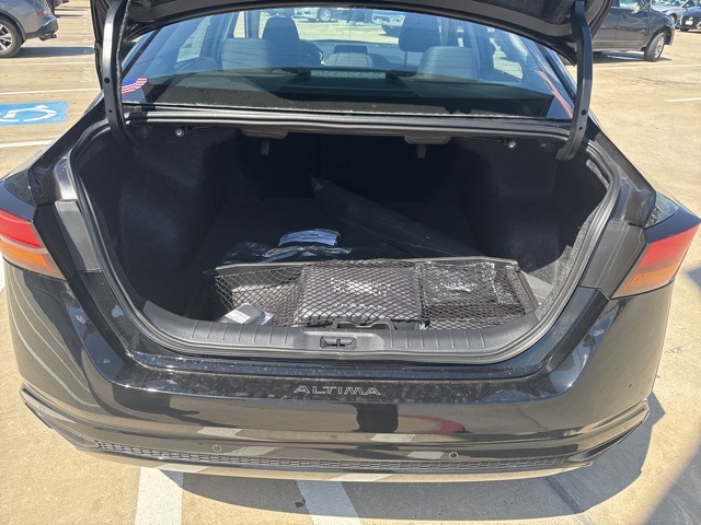2025 Nissan Altima 2.5 SV photo 6
