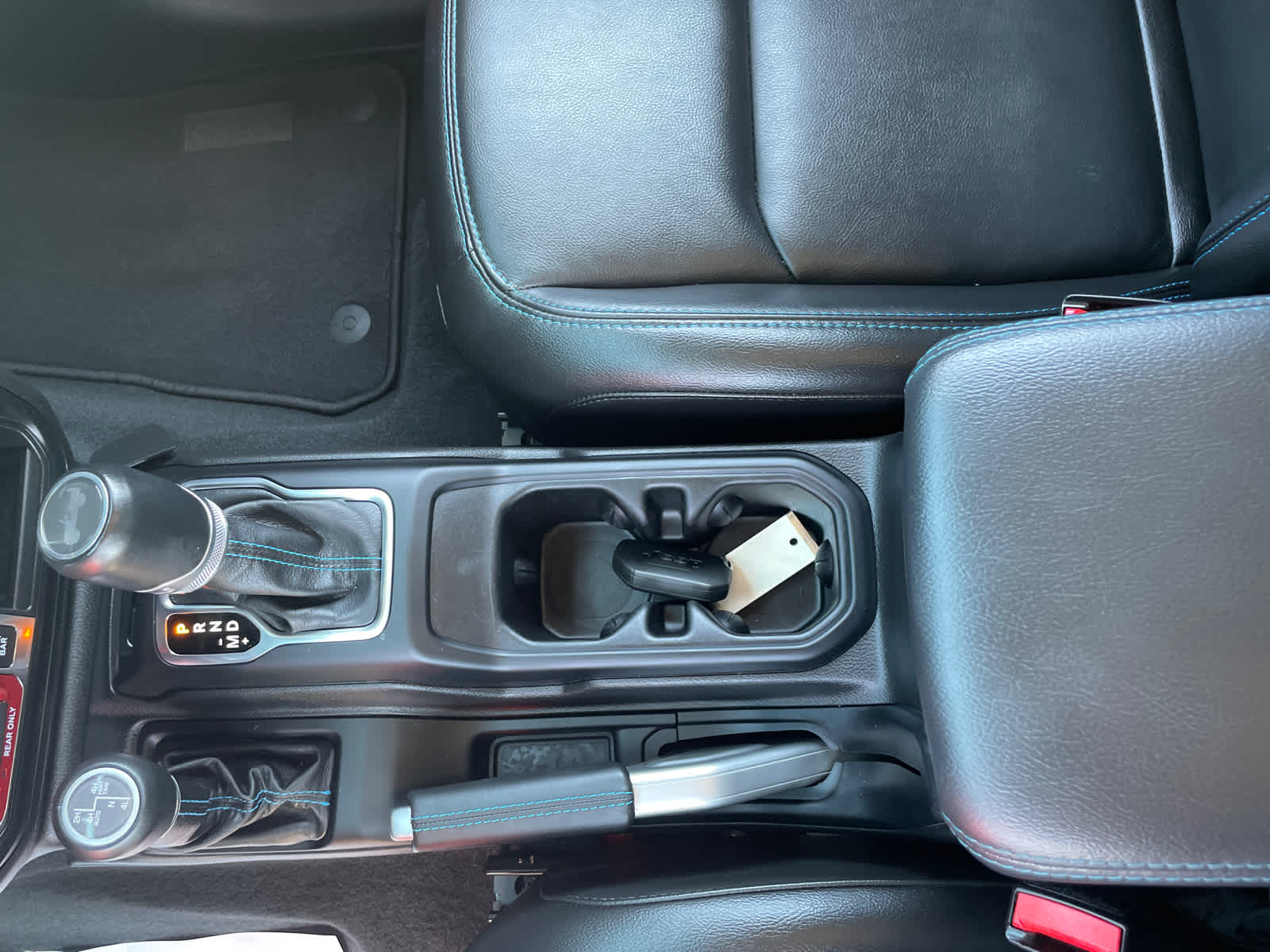 2022 Jeep Wrangler 4xe Unlimited Rubicon photo 27