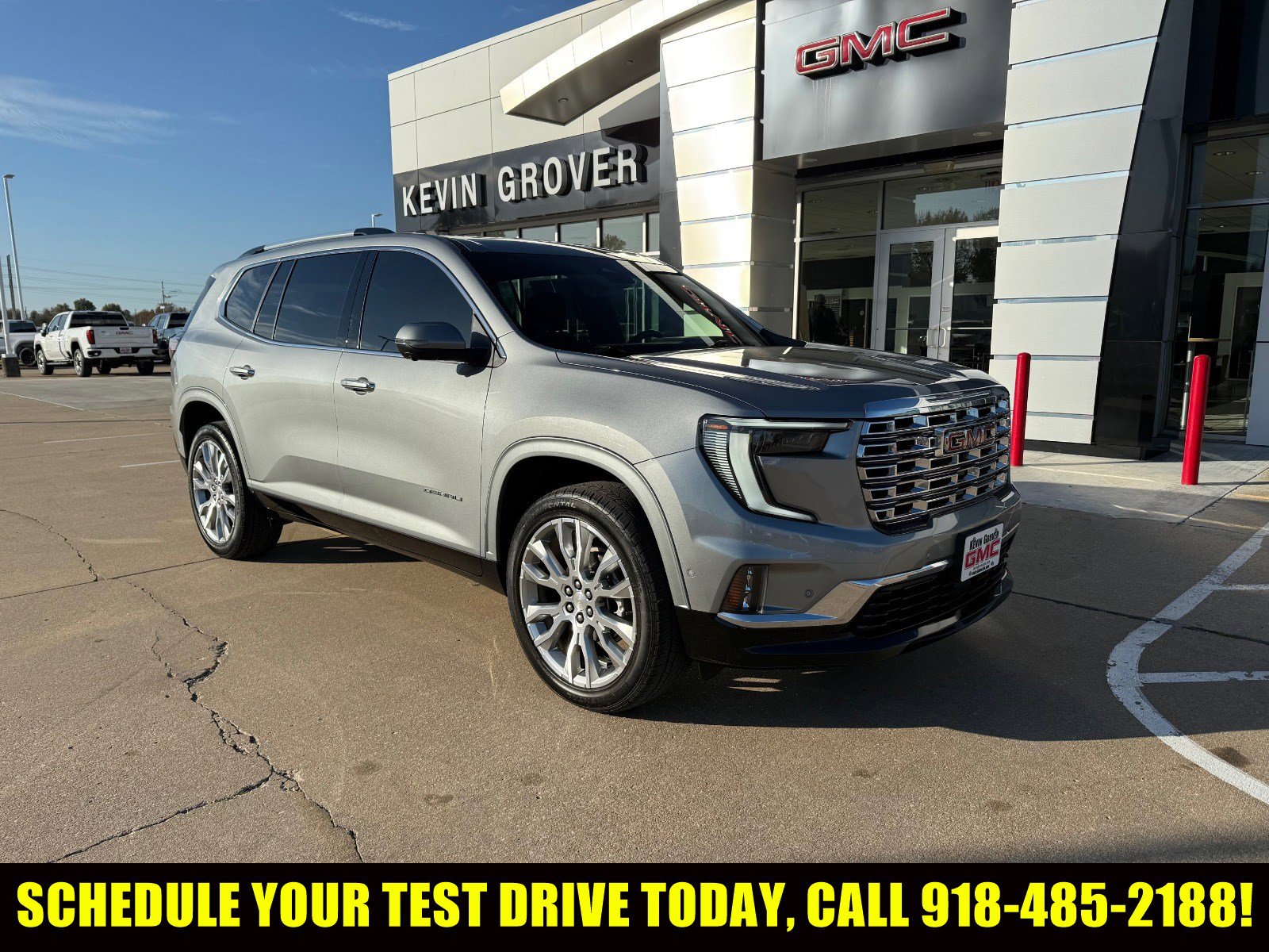 2024 GMC Acadia Denali's photo