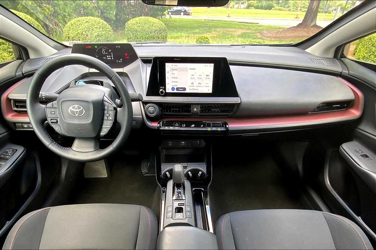 2024 Toyota Prius Prime XSE Premium photo 14