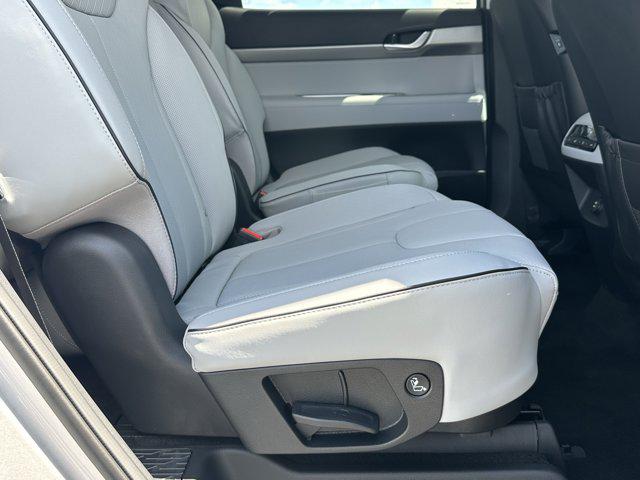 2025 Hyundai Palisade SEL photo 11