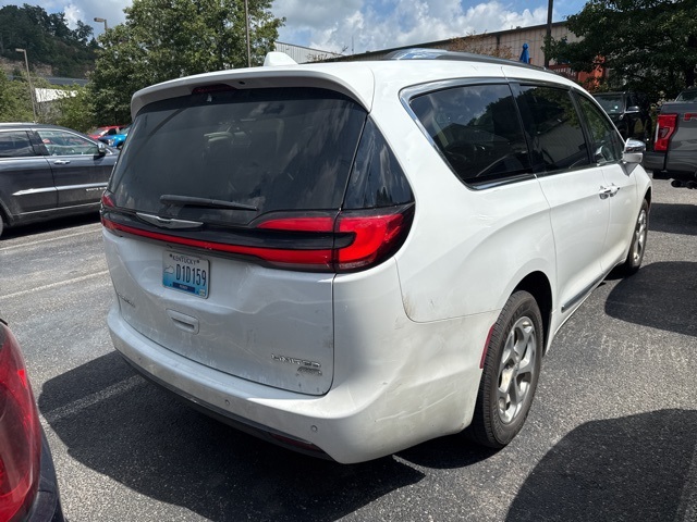 2021 Chrysler Pacifica Limited photo 4