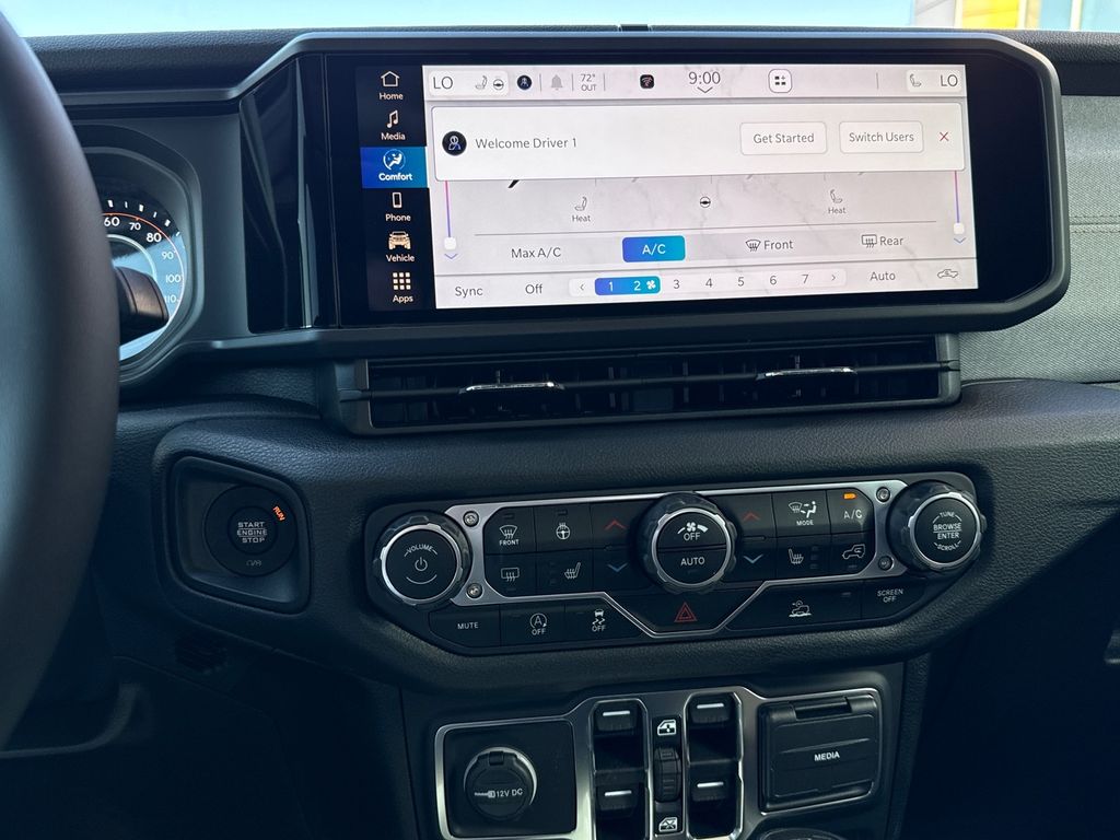 2025 Jeep Gladiator Willys photo 14
