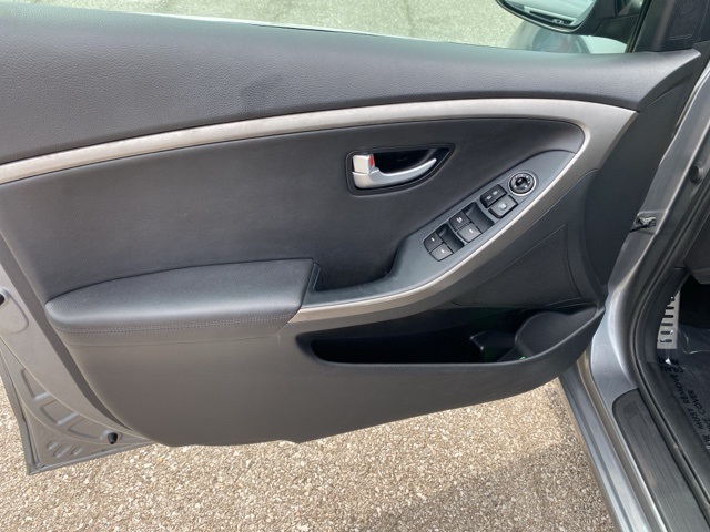 2016 Hyundai Elantra GT Base photo 15