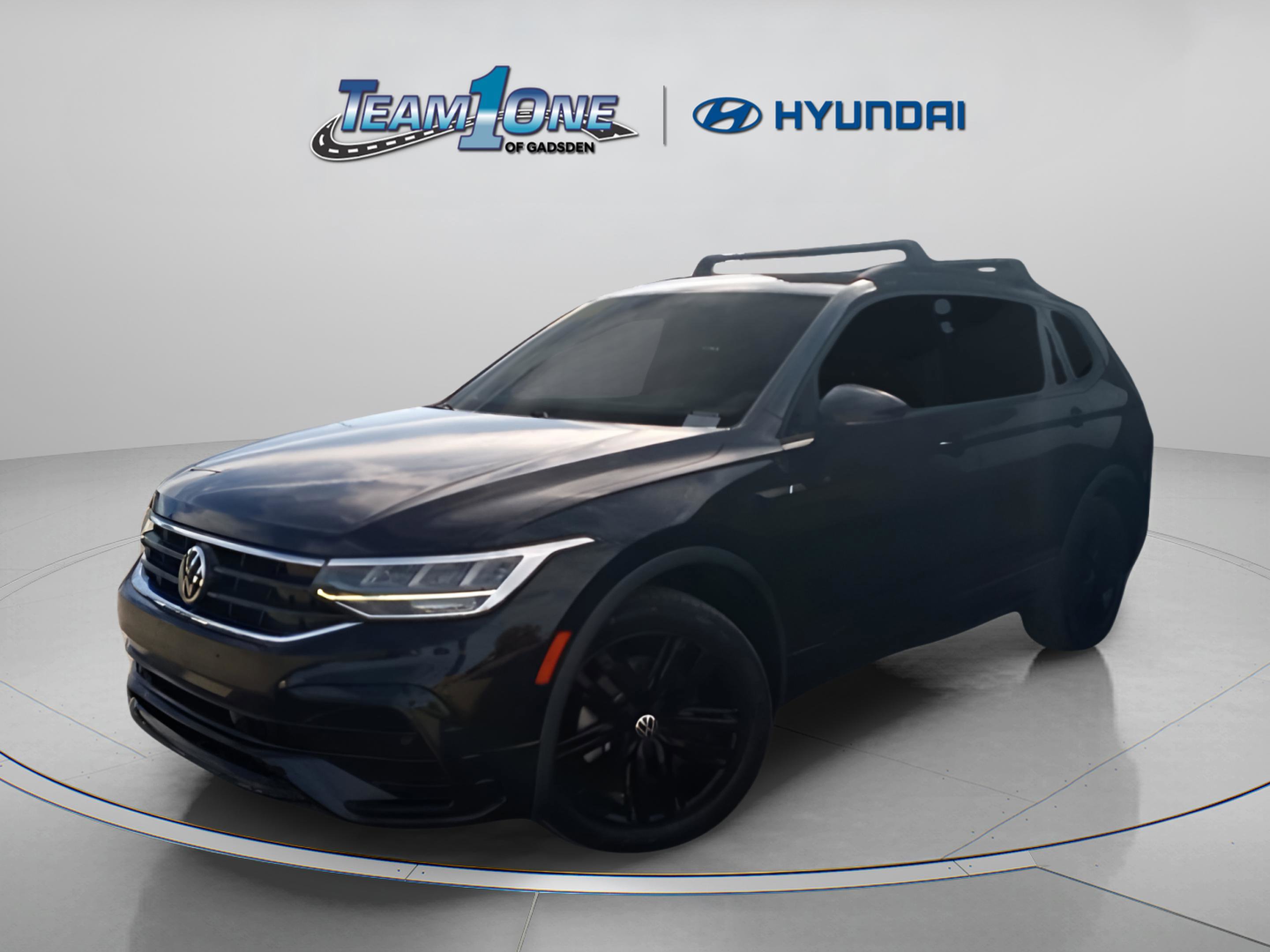 2022 Volkswagen Tiguan SE R-Line Black photo 4