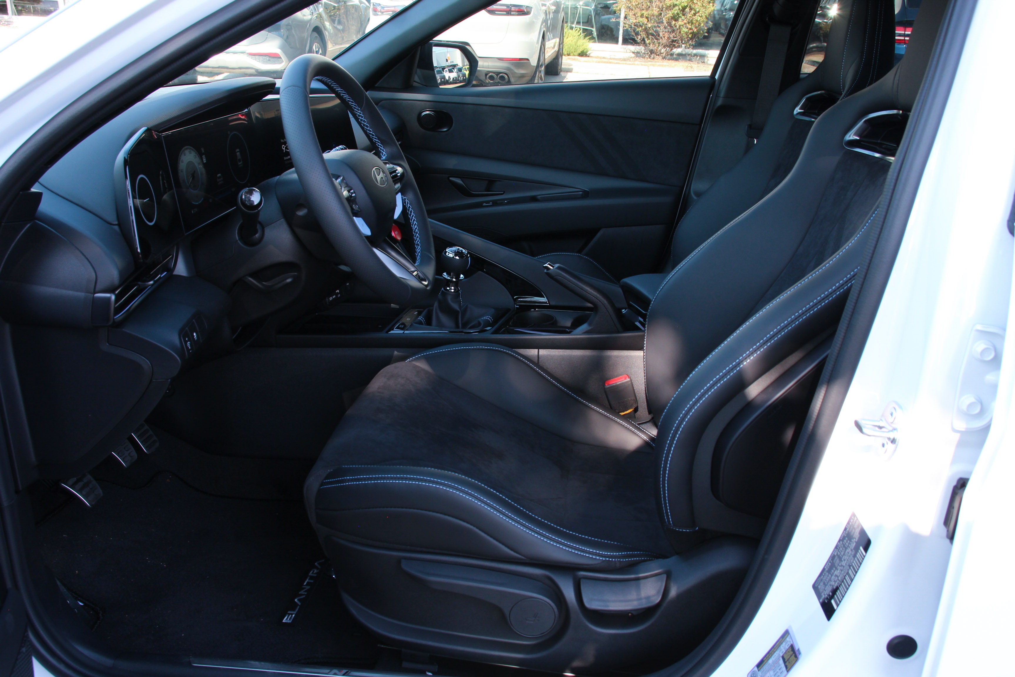 2025 Hyundai Elantra N Base photo 9