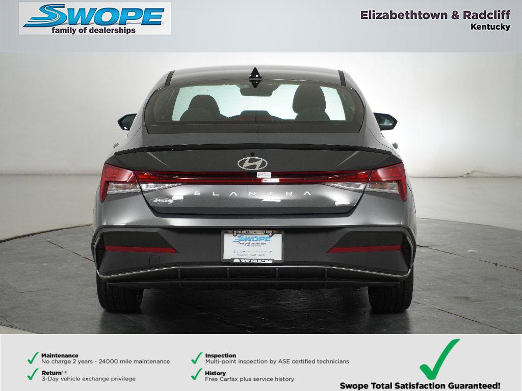 2025 Hyundai Elantra Hybrid SEL Sport photo 4