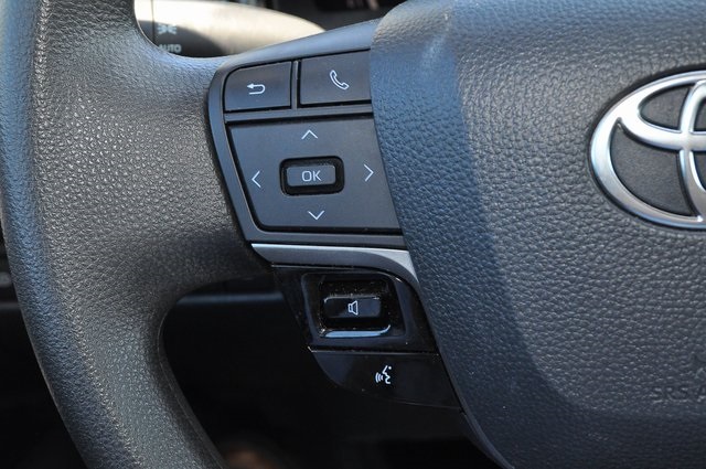 2025 Toyota Camry LE photo 29