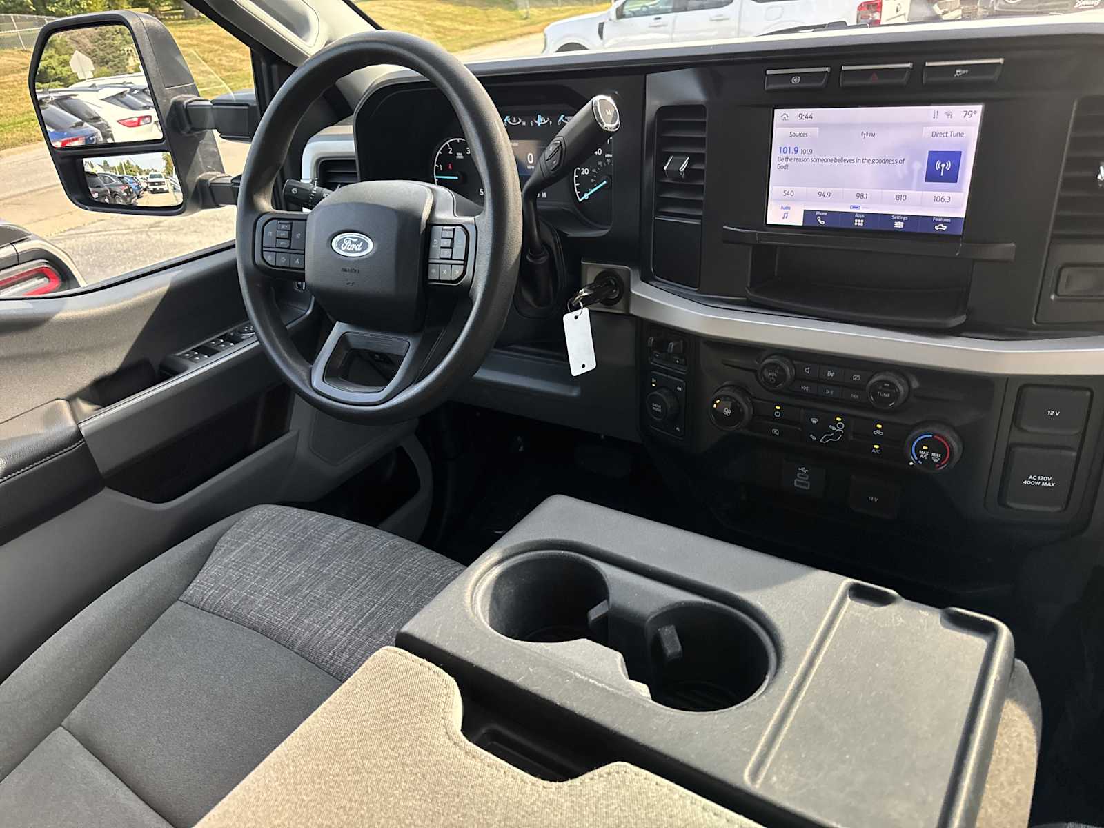 2024 Ford F-350 XLT photo 26